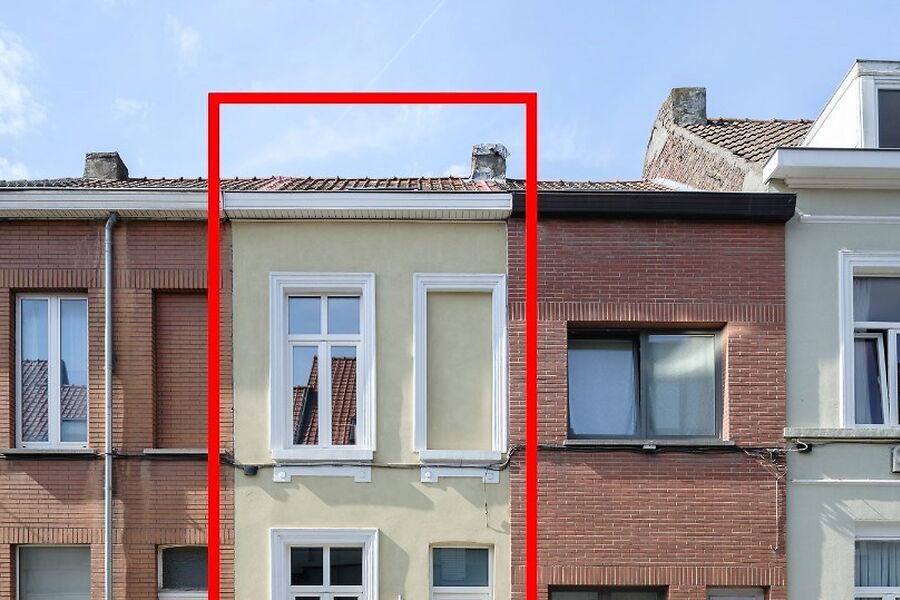 2-slaapkamer woning, onmiddellijk vrij !