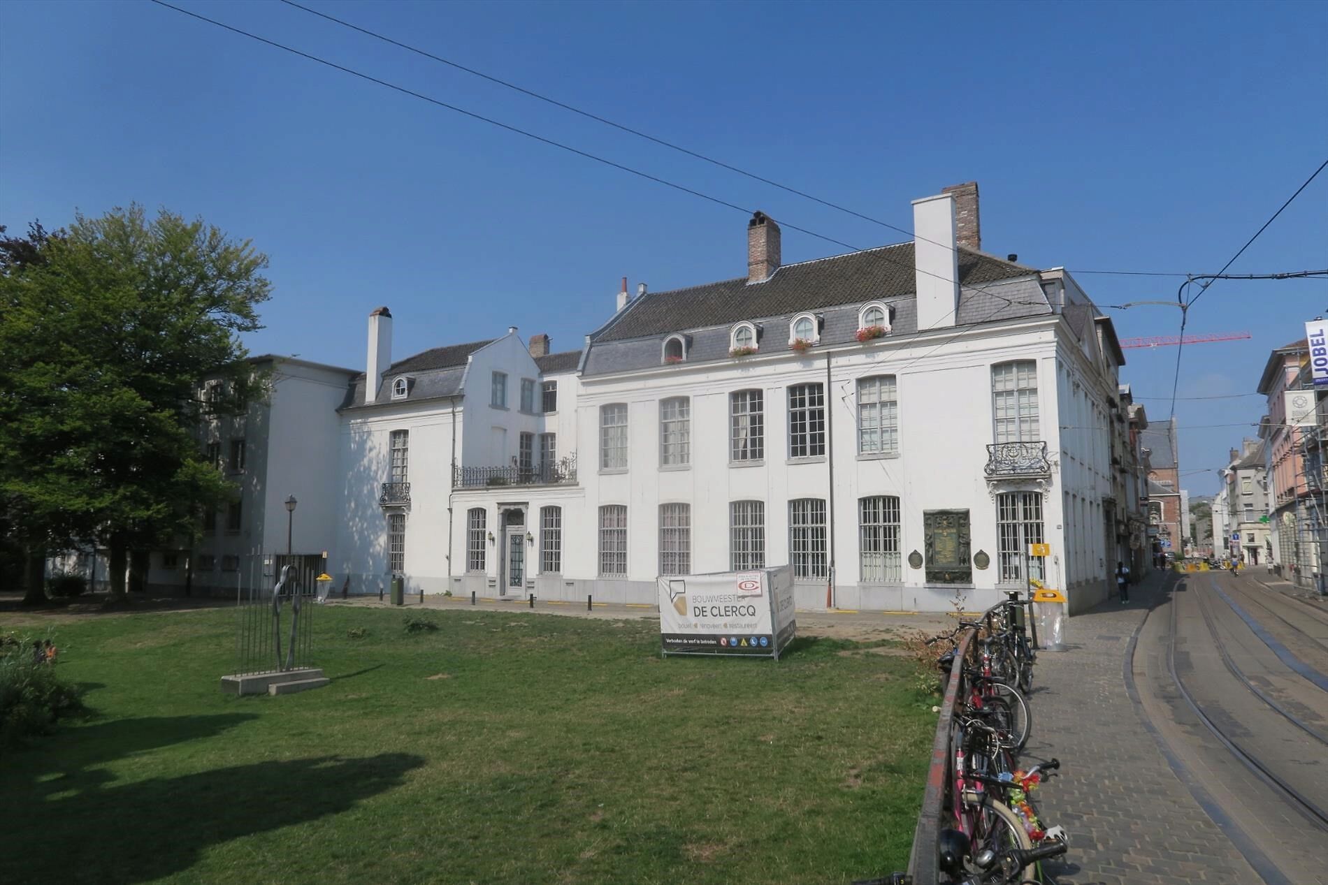 Tweeslaapkamer appartement met uniek zicht op Gravensteen in het hartje van Gent !