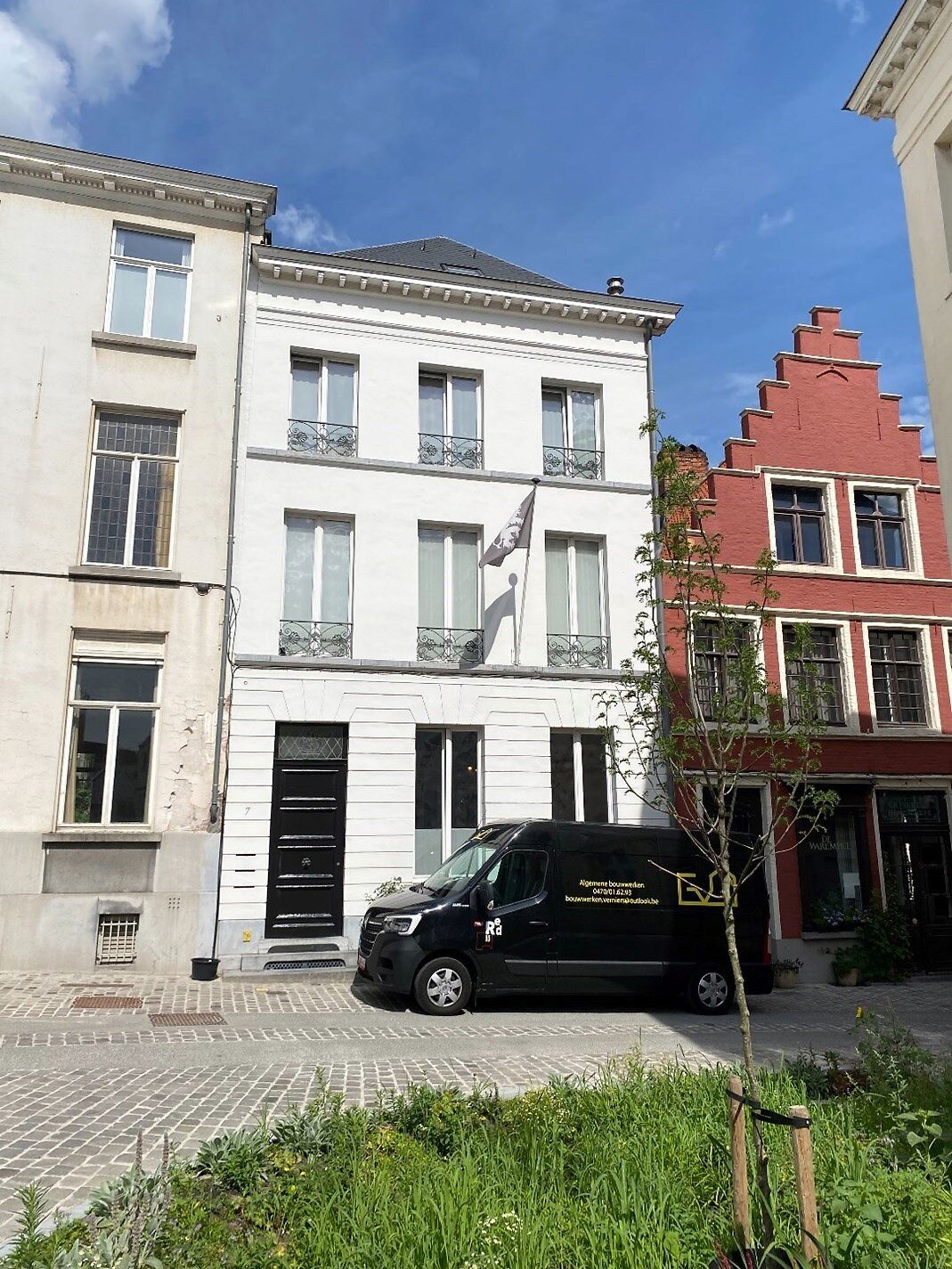 Zeer centraal gelegen prachtig duplex appartement met terras t(3 slpk.)