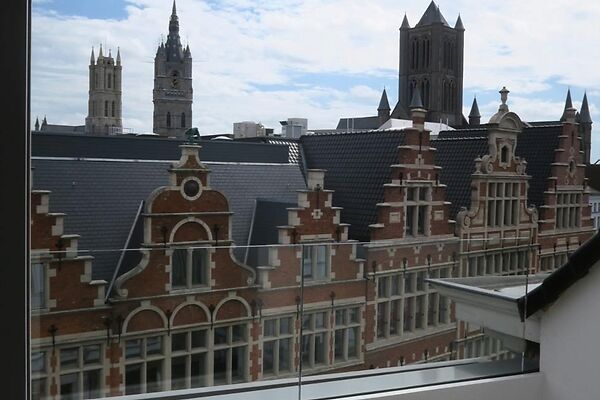 In het centrum van Gent, recent quadruplex appartement !